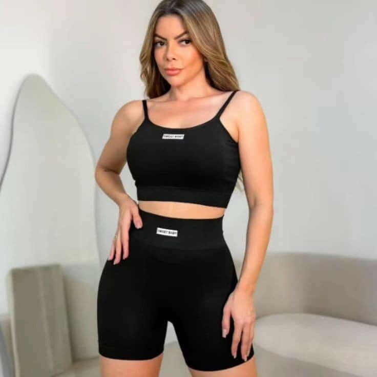 Ensemble de sport femme