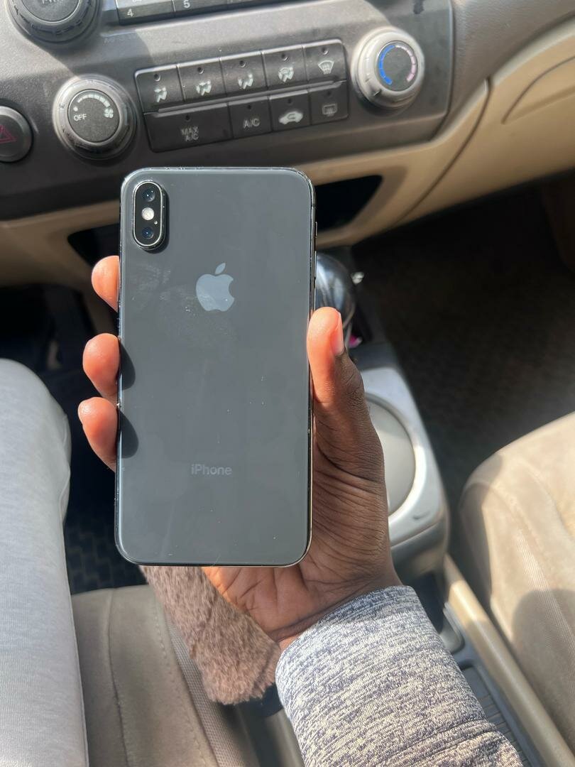 iPhone X