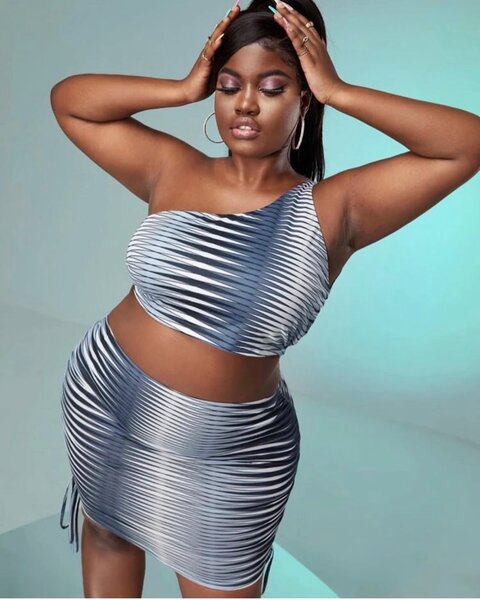 Ensemble Top et Jupe Plissés