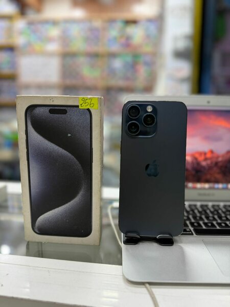 iPhone 15 pro Max 256 giga CE