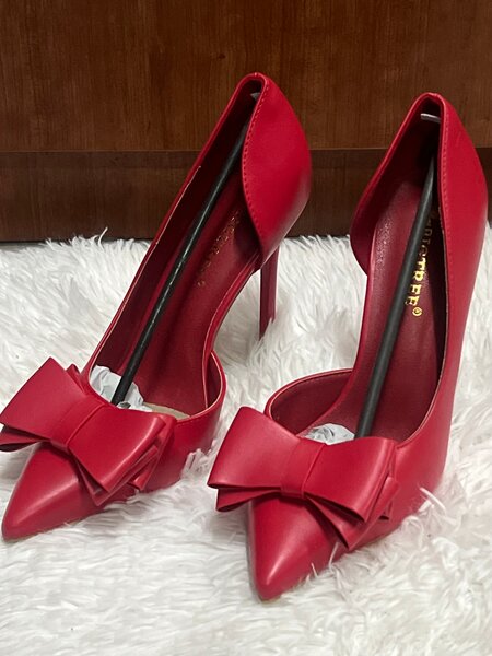Escarpins rouges élégants