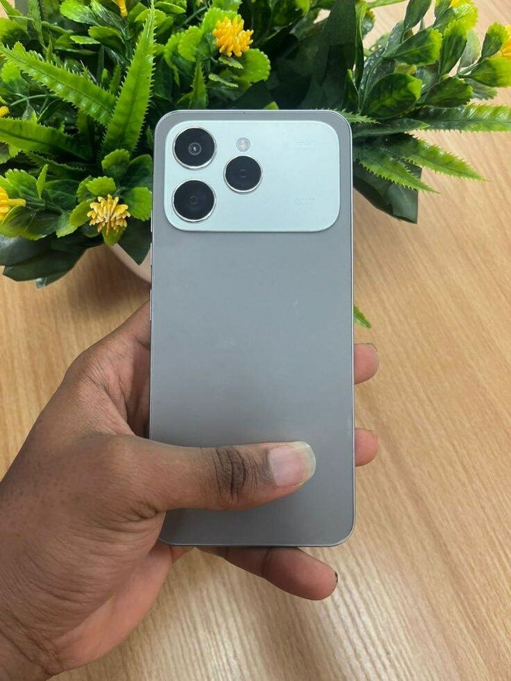 Tecno Spark 3 Téléphone Portable