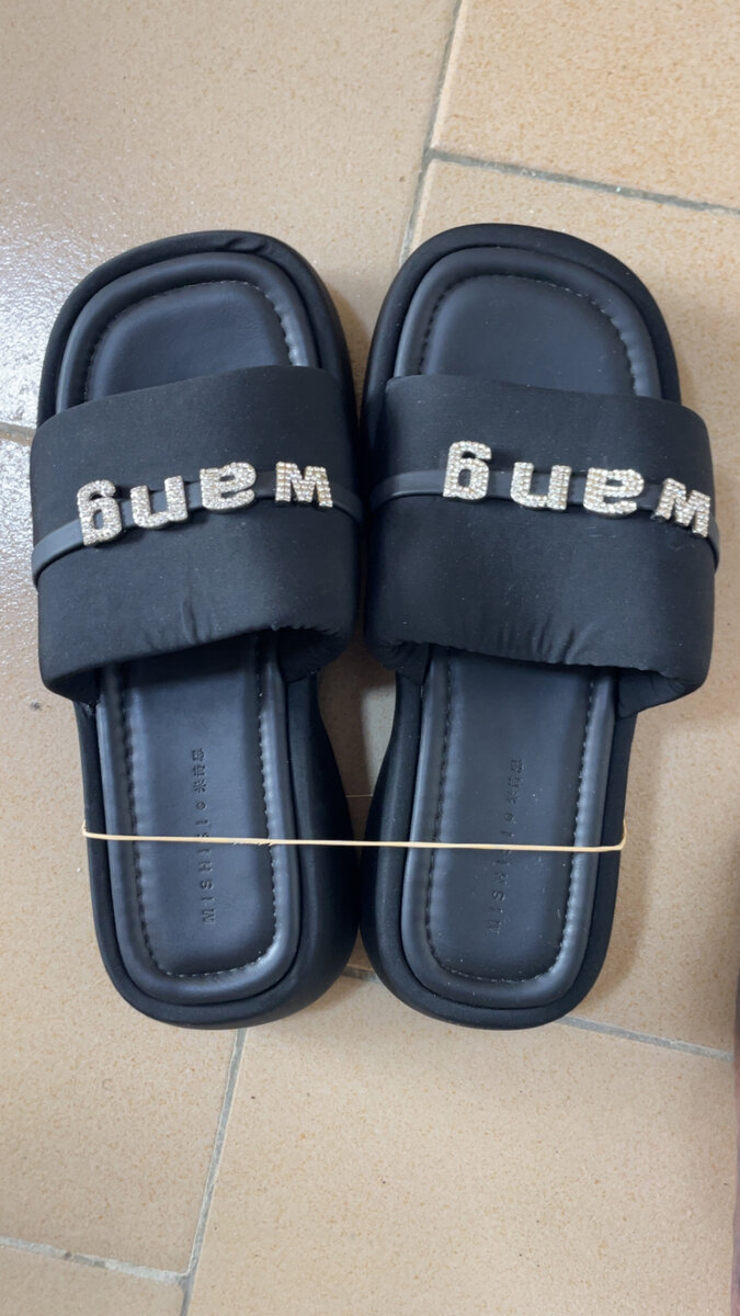 Chic Women's Sandals Set