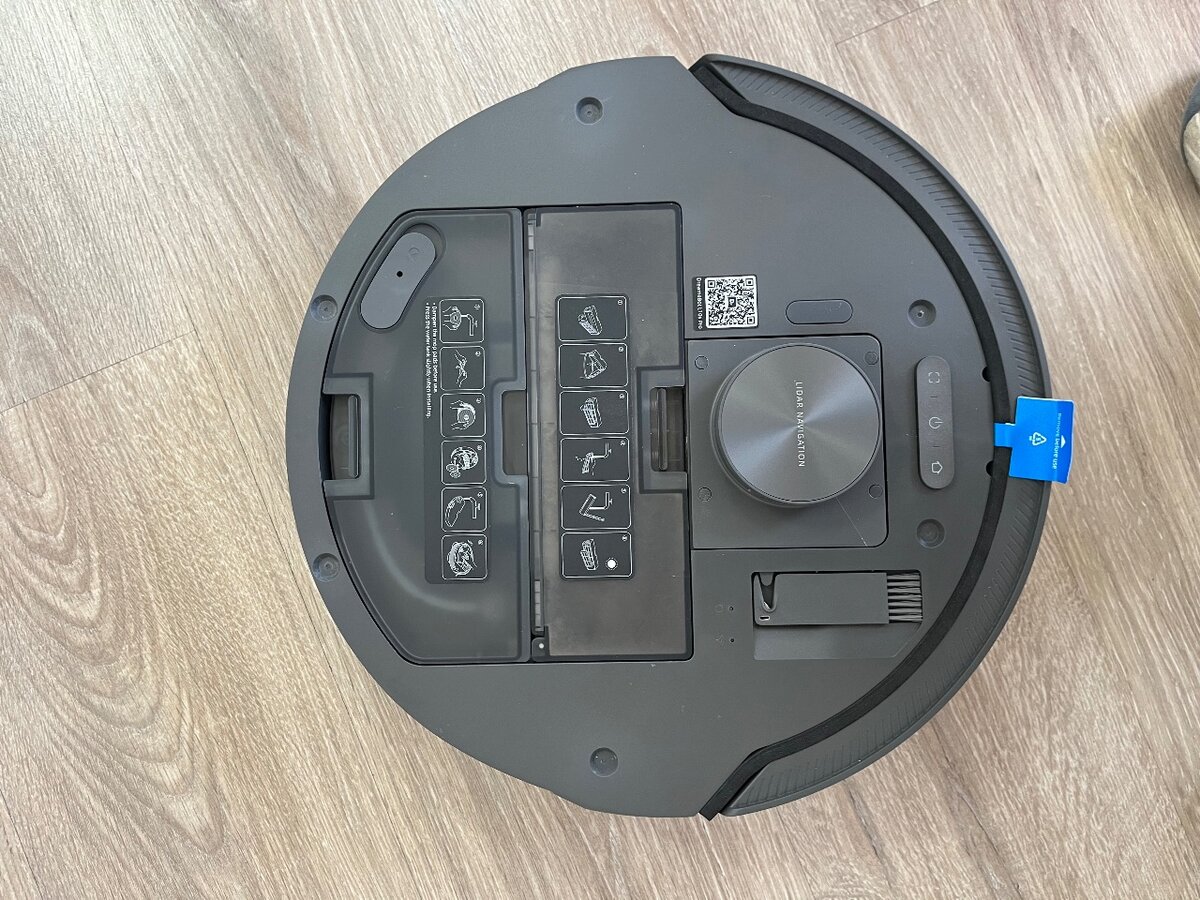 Моющий робот-пылесос Dreame bot l10s pro