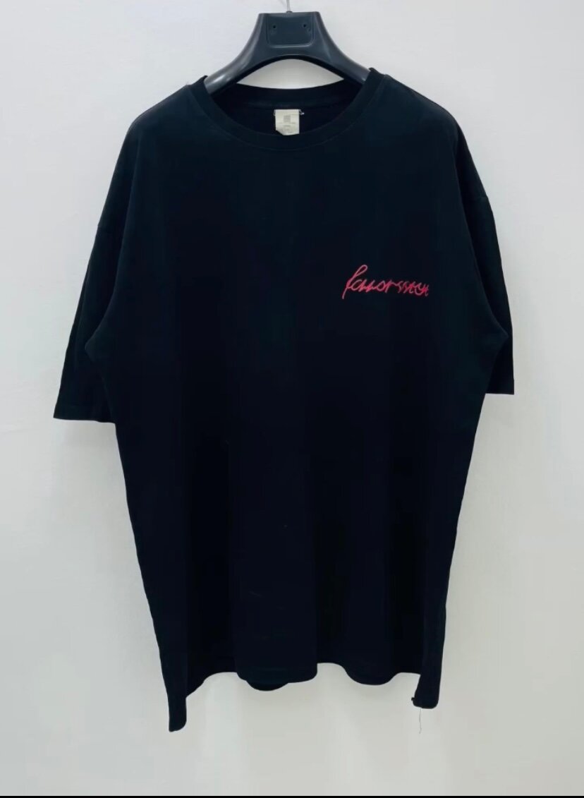 T-shirt noire unisexe tendance