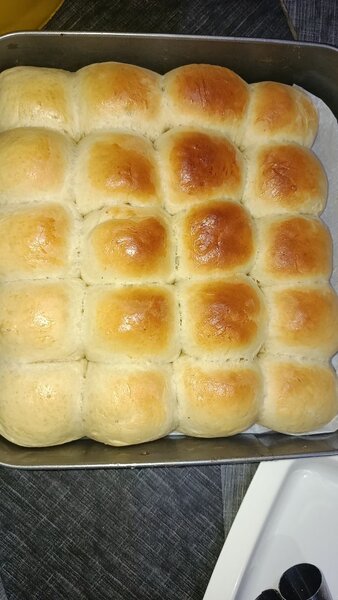 Pains fourré fromage.