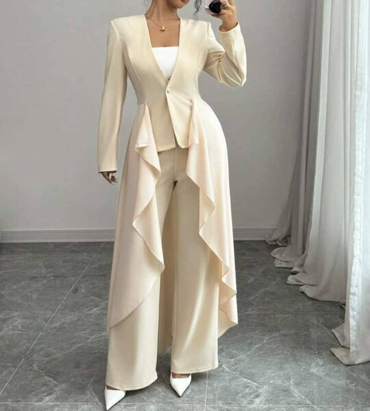 Ensemble Élegant à Jupe Plissée