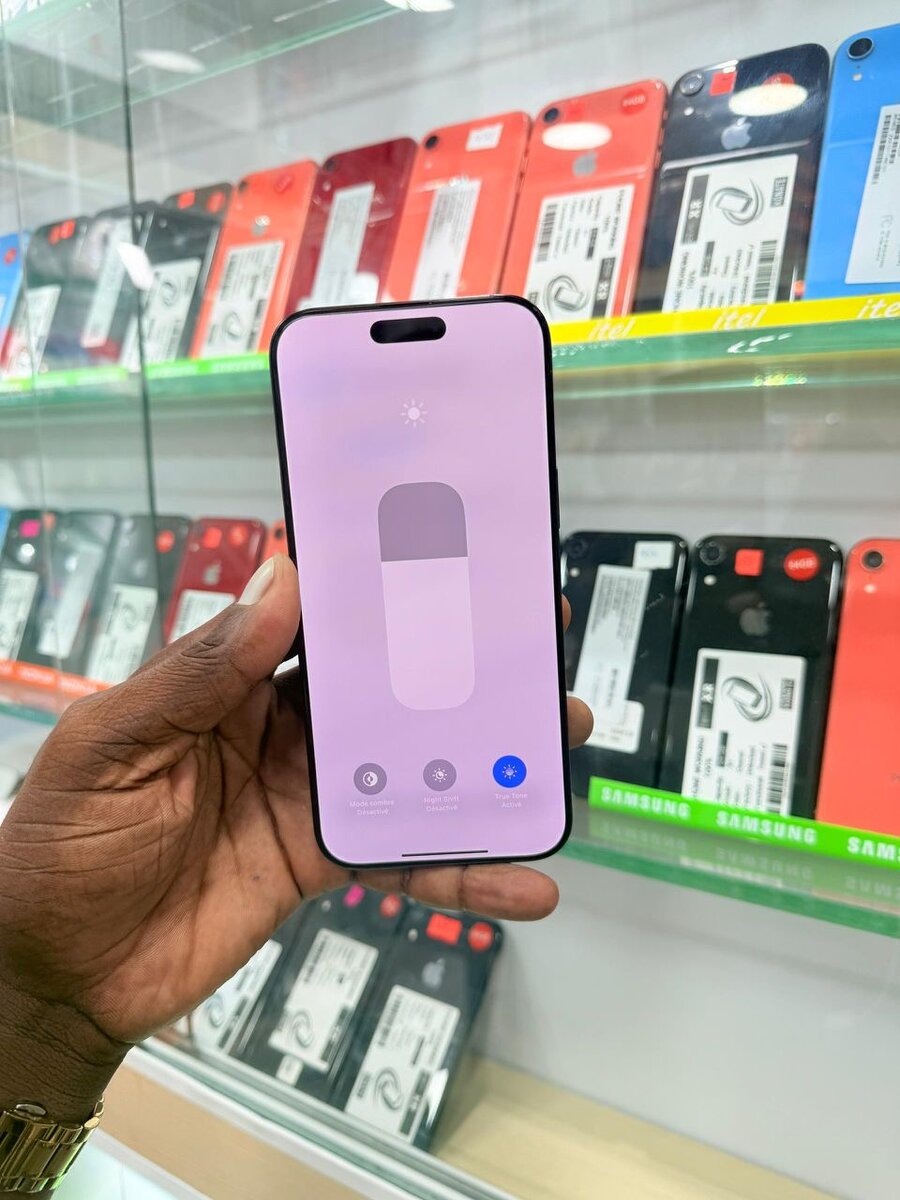 iPhone 16 Pro Max Noir