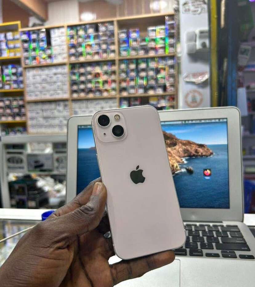 iPhone 13 simpleDernier Modèle