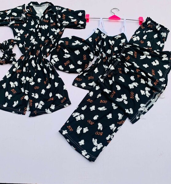 Nightwear 5 in 1 (3 or more is 100 cedis)