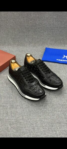 Baskets en cuir noir élégantes