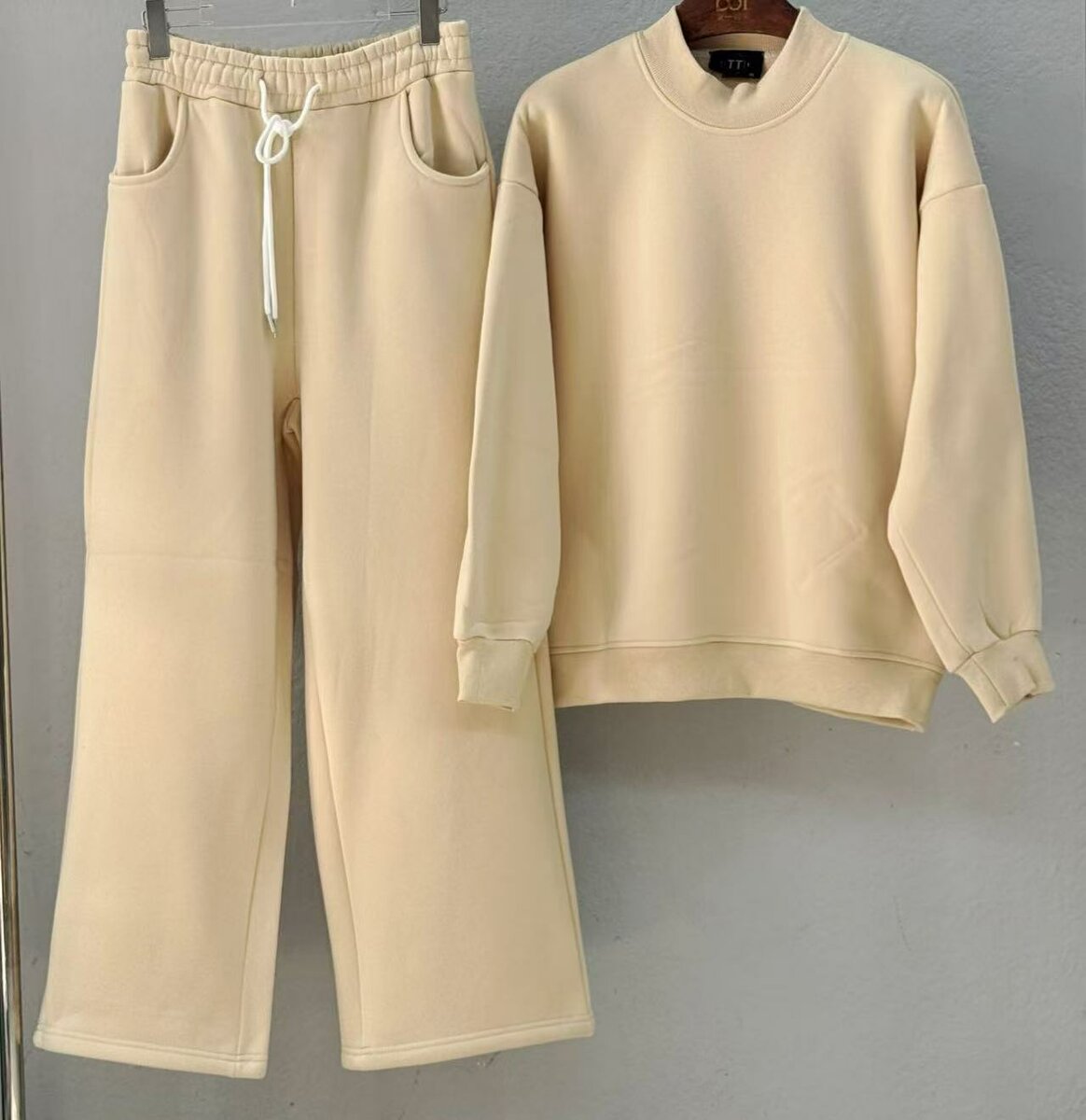 Ensemble pull et pantalon décontracté