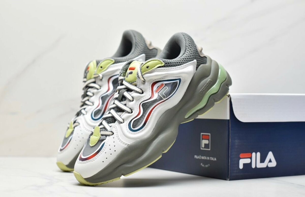 Chaussure de marque FILS