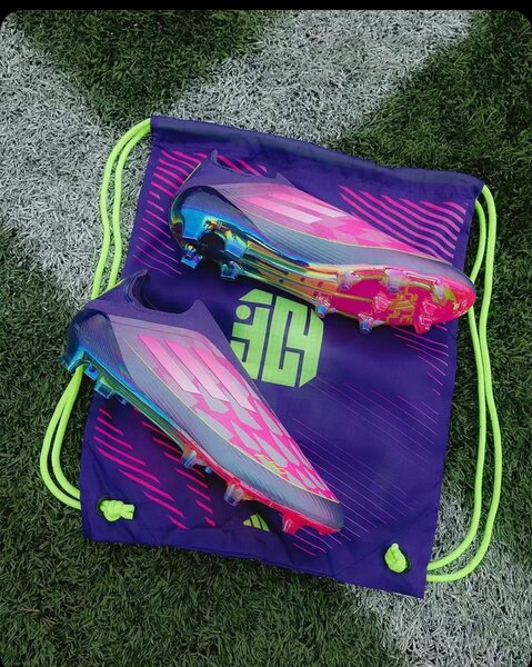 Chaussures de Foot Légères