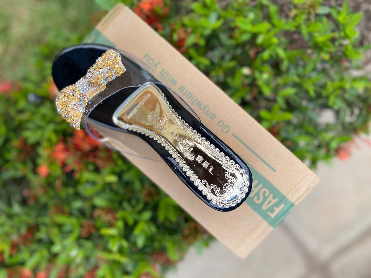 Sleek ladies easy wear fashion sandals