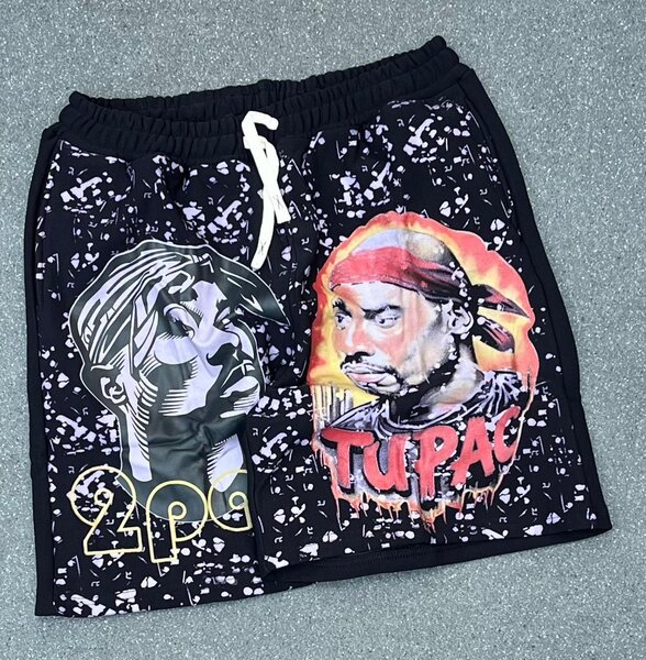Short de sport avec motif Tupac