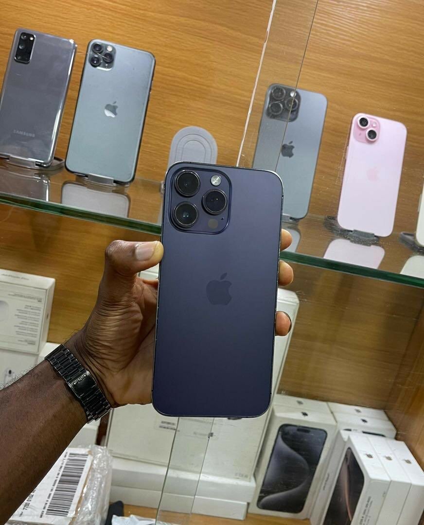 14 pro max eSIM Unlock 256gig