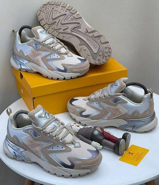 Louis Vuitton Sneakers