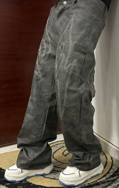 Pantalon ample brodé homme