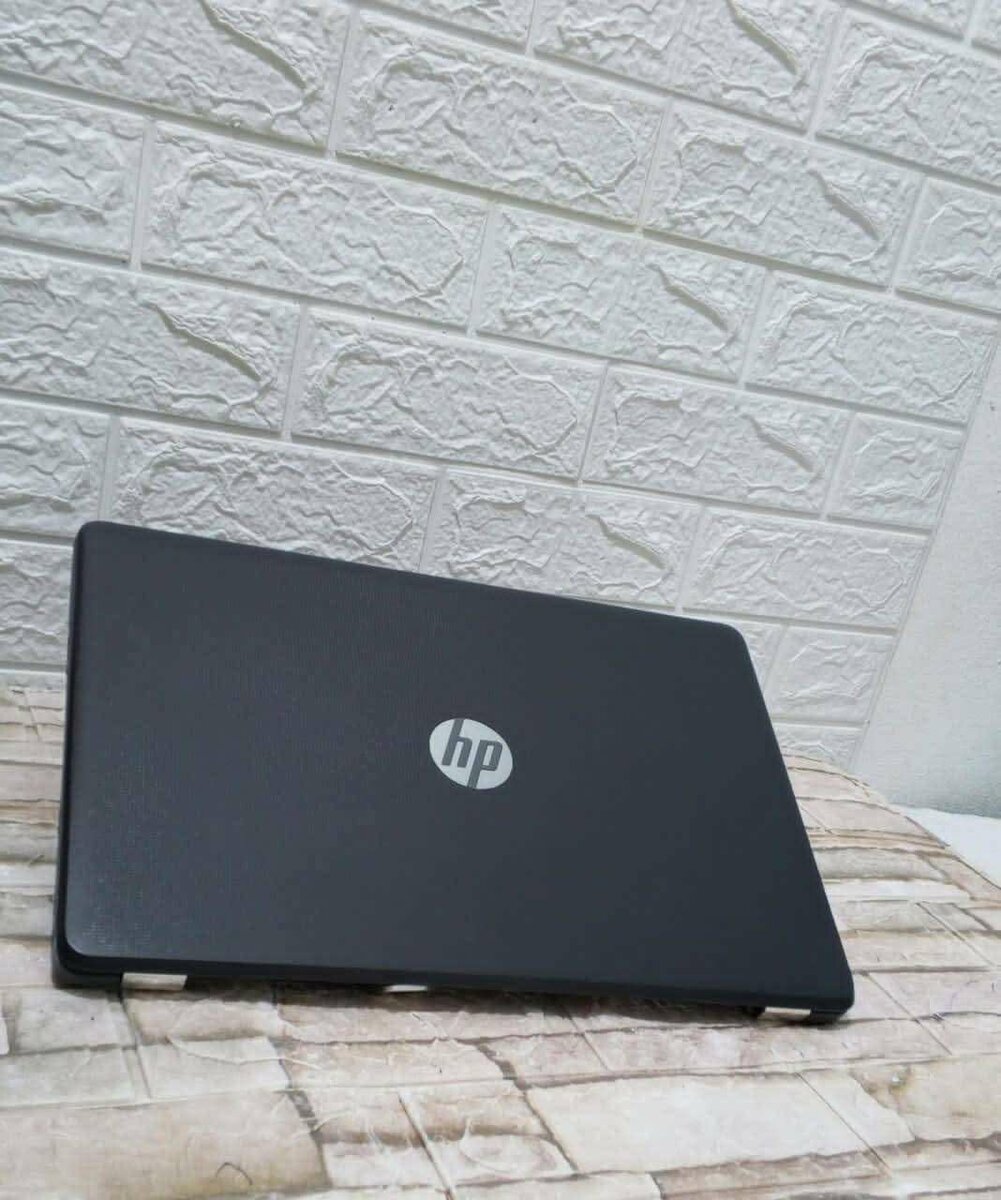 HP Laptop Fiable et Puissant