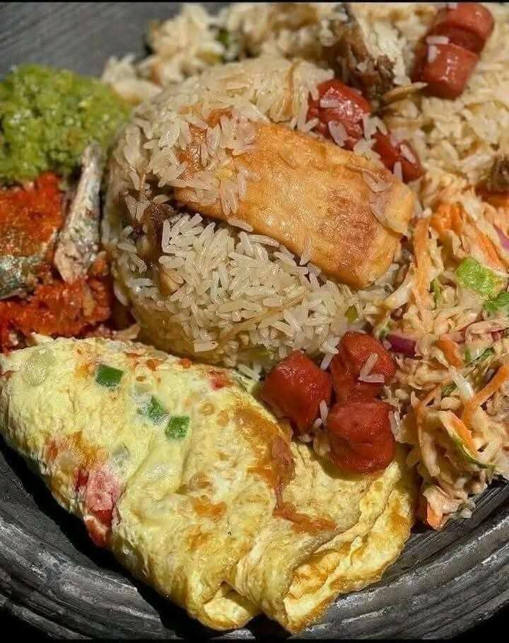 springrolls, samosas and chicken