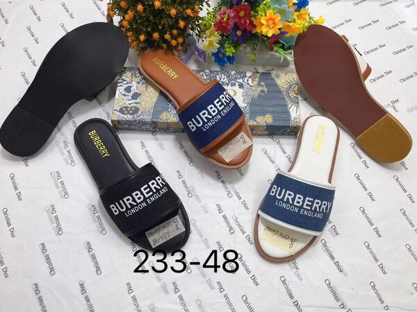 Burberry slippers