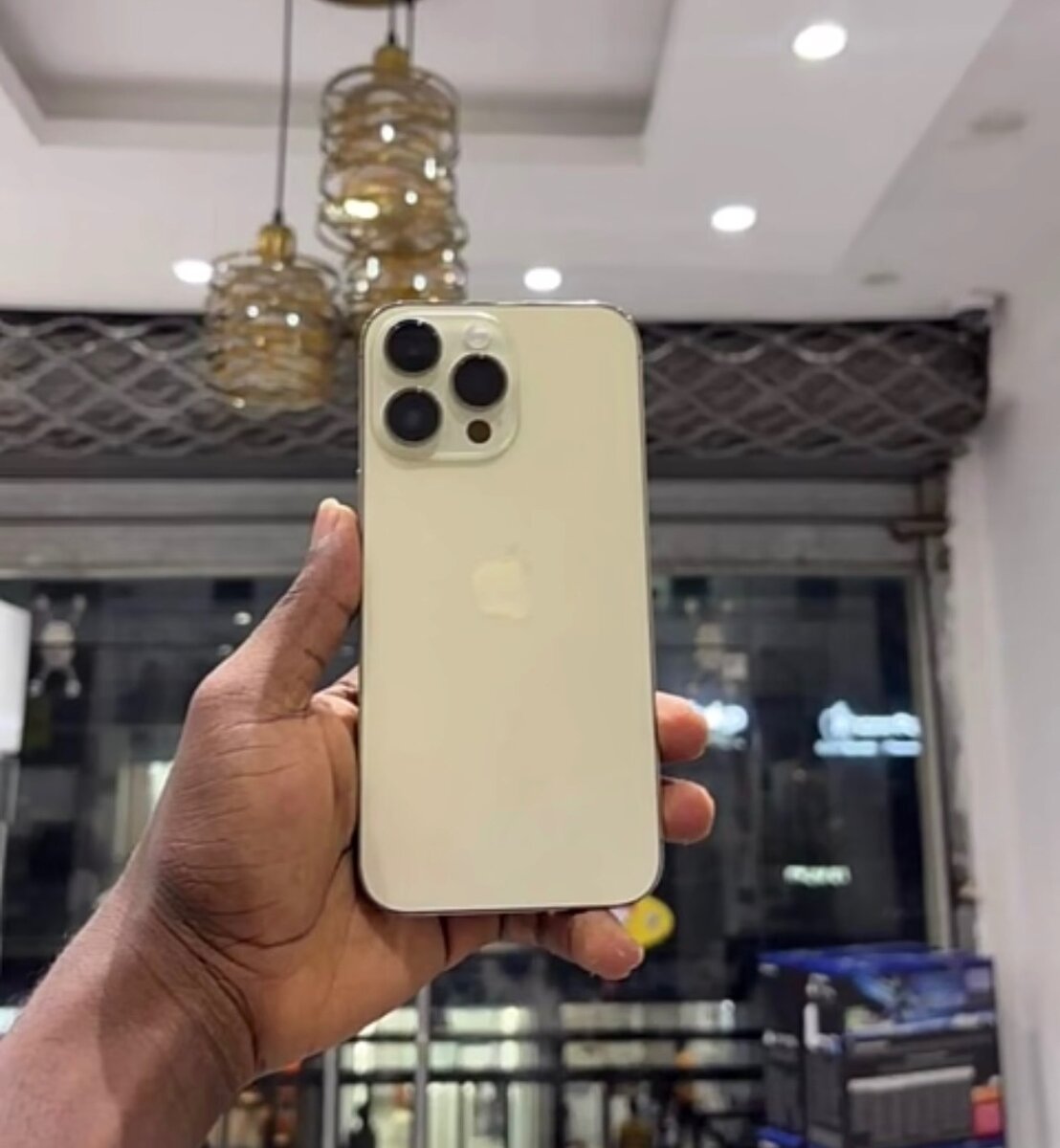 iPhone 14pro max 