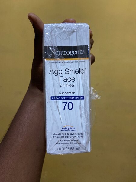 Neutrogena age shield oil free sunscreen
