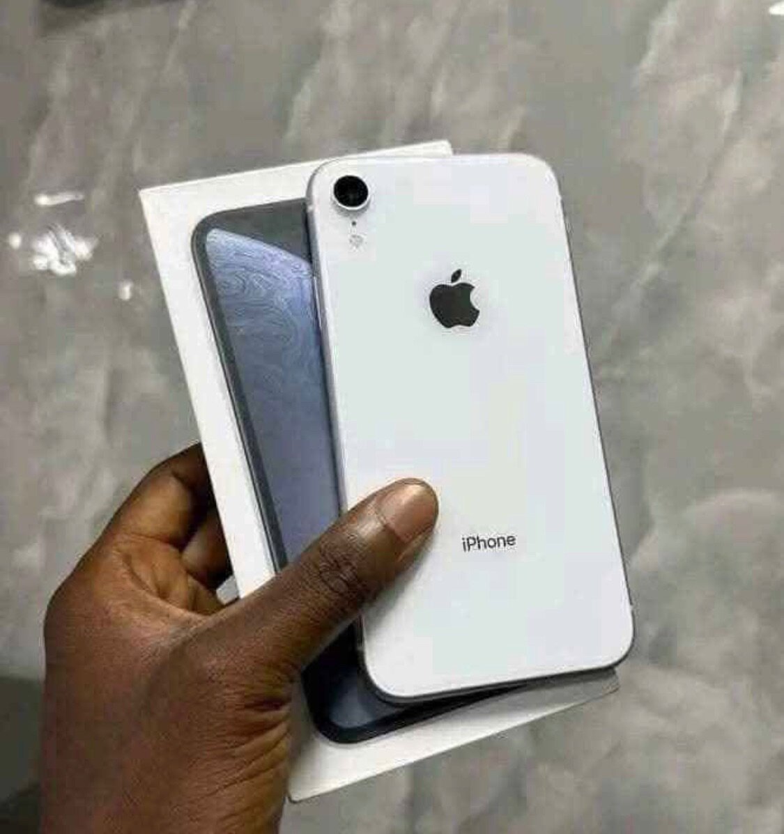 iPhone XR
