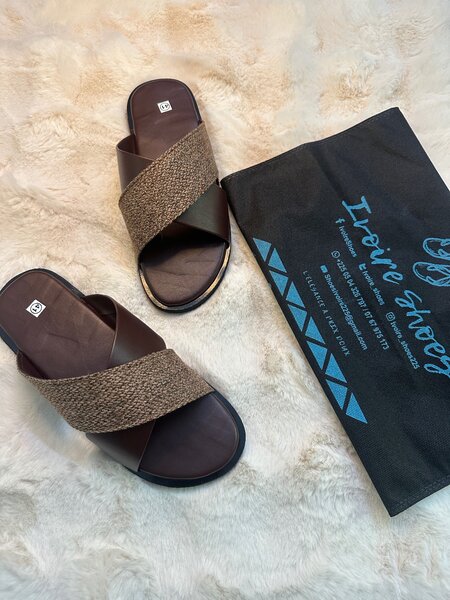 Sandales en cuir tressé