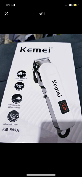 Rechargeable hair clippers