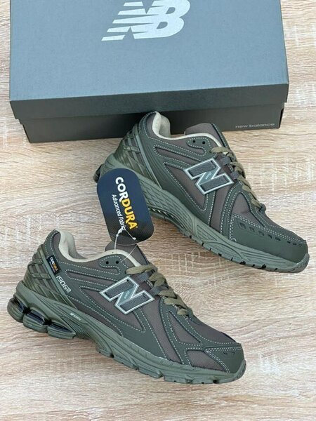 New Balance 1906R