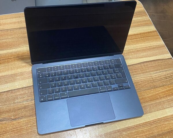 MacBook Air m2 2022