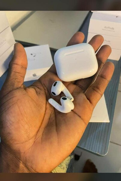 AirPods  3