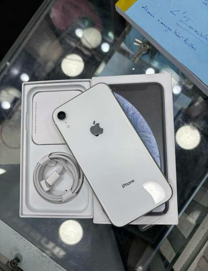 iPhone XR blanc 128 Go