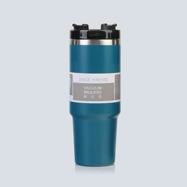 Vacuum insulated mug with straw