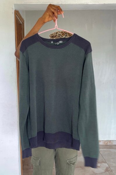 Pull vert noir