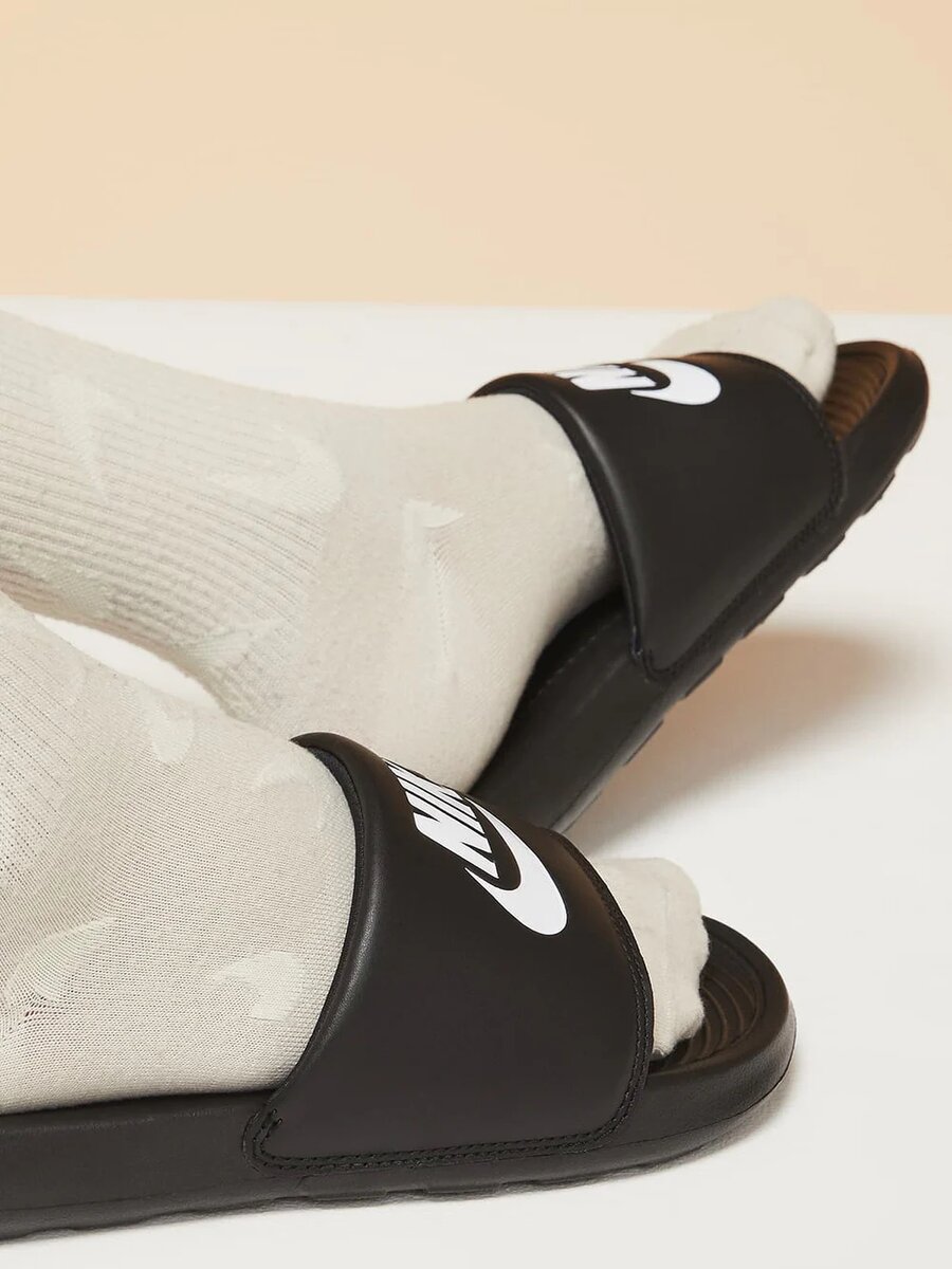 Nike Benassi Slide 39-45