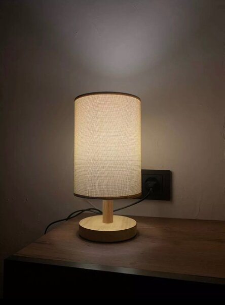 Настольная лампа