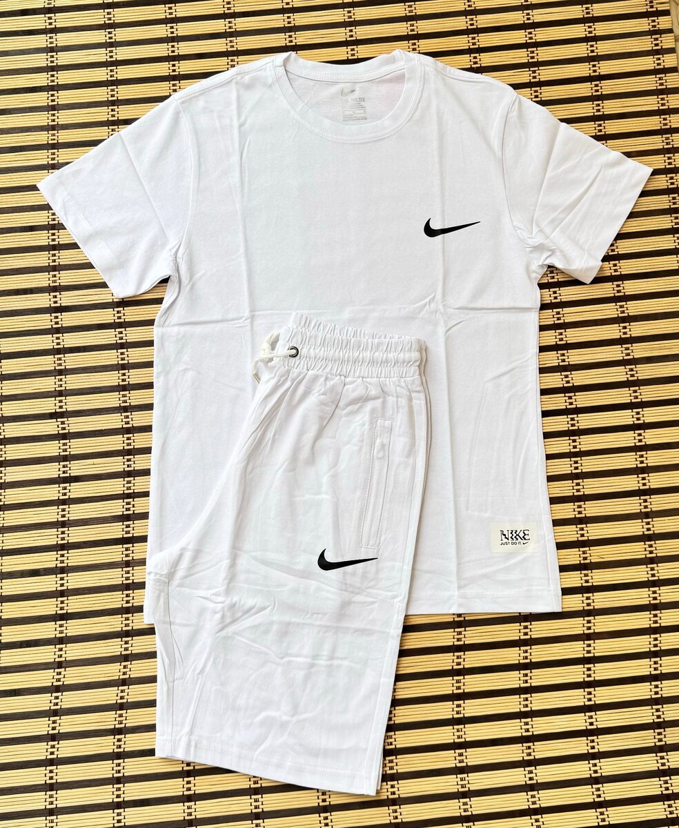 Complet de marque En culotte