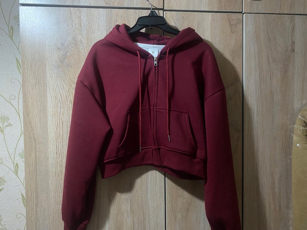 Зип худи укороченная в s размере