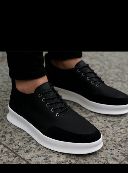 Sneakers noires unisexes