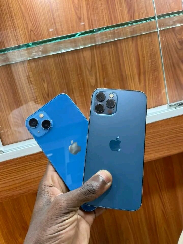 iPhone 12 Pro et 13 Mini