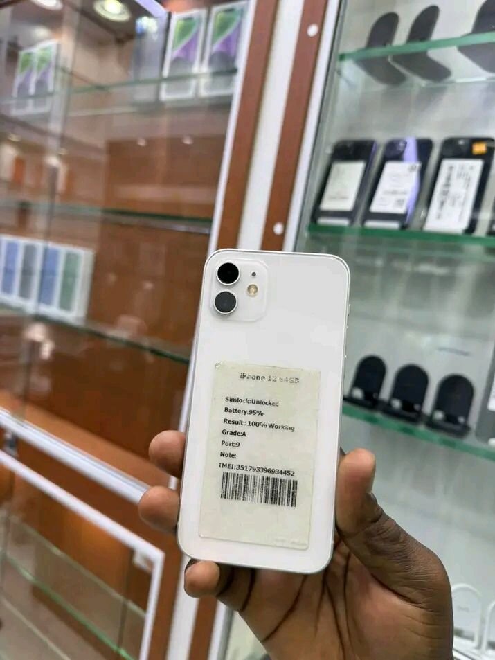 iPhone 12 Blanc 64 Go