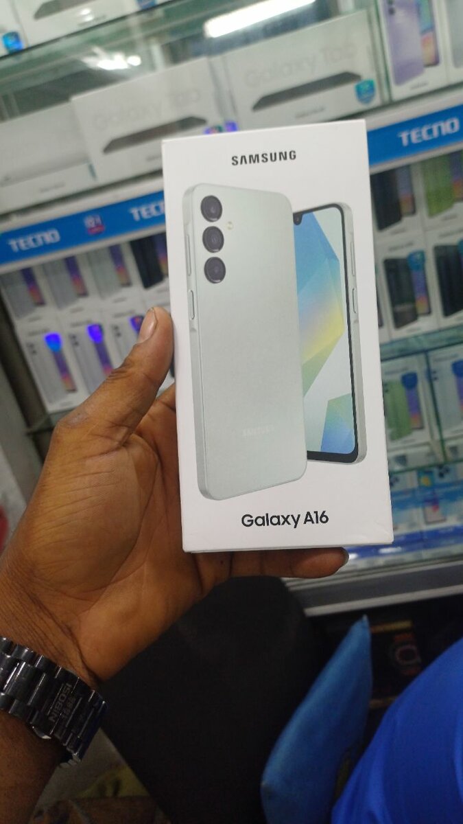 SAMSUNG A16 5G NEUF 128GO/4 RAM