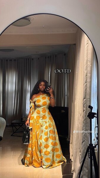 Robe longue imprimée élégante