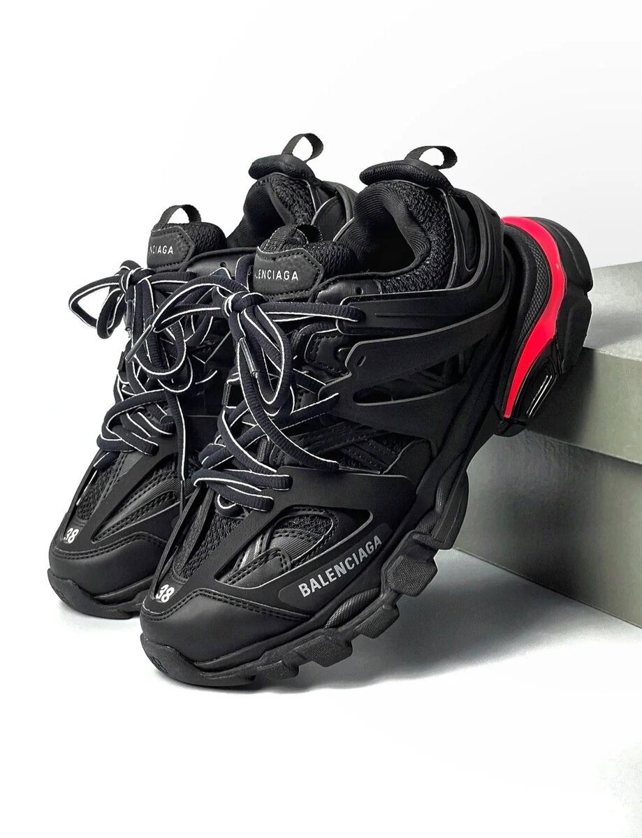 BALENCIAGA TRACK LED LIGHT