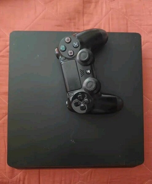 PlayStation 4 Slim Console