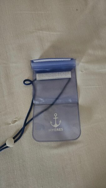 Protection téléphone de l'eau