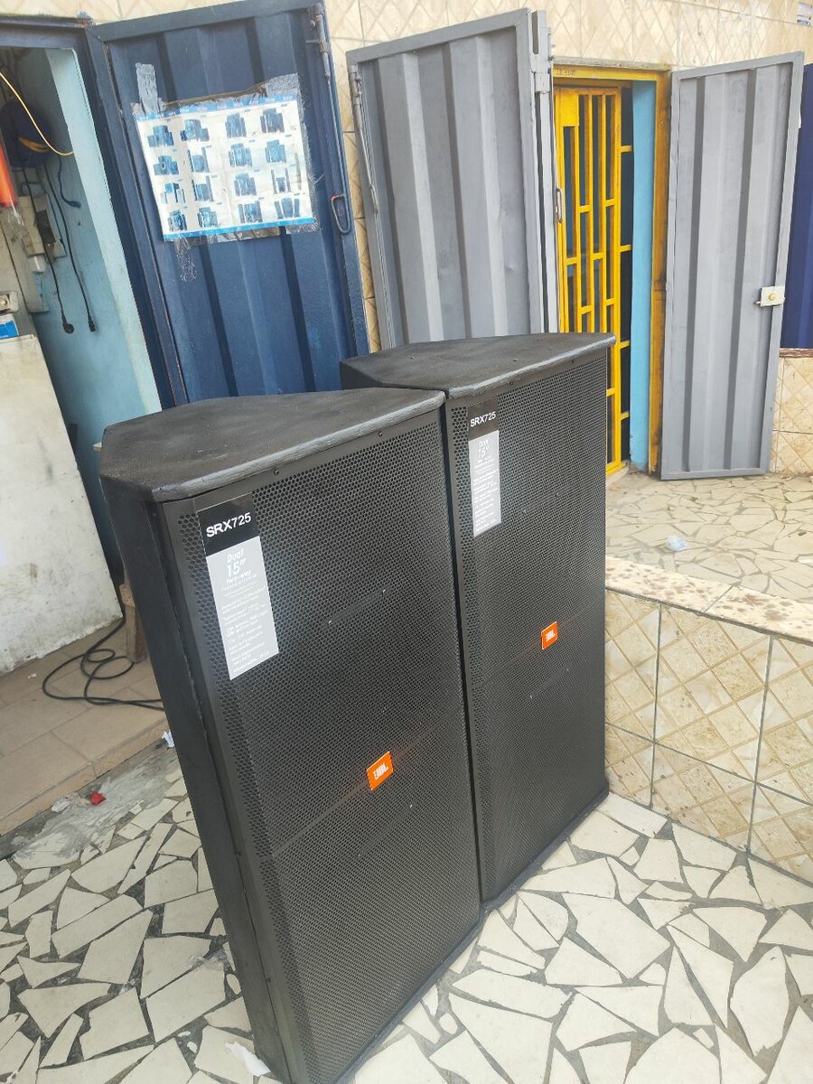 Column speaker for occasions